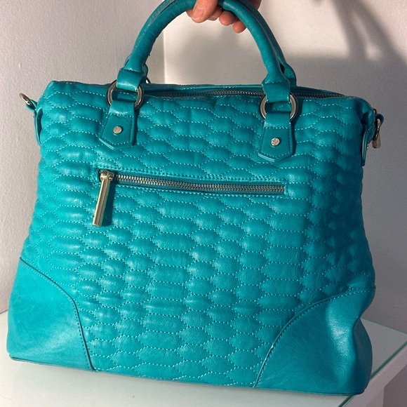 XOXO Turquoise Quilted Handbag - Picture 5 of 8
